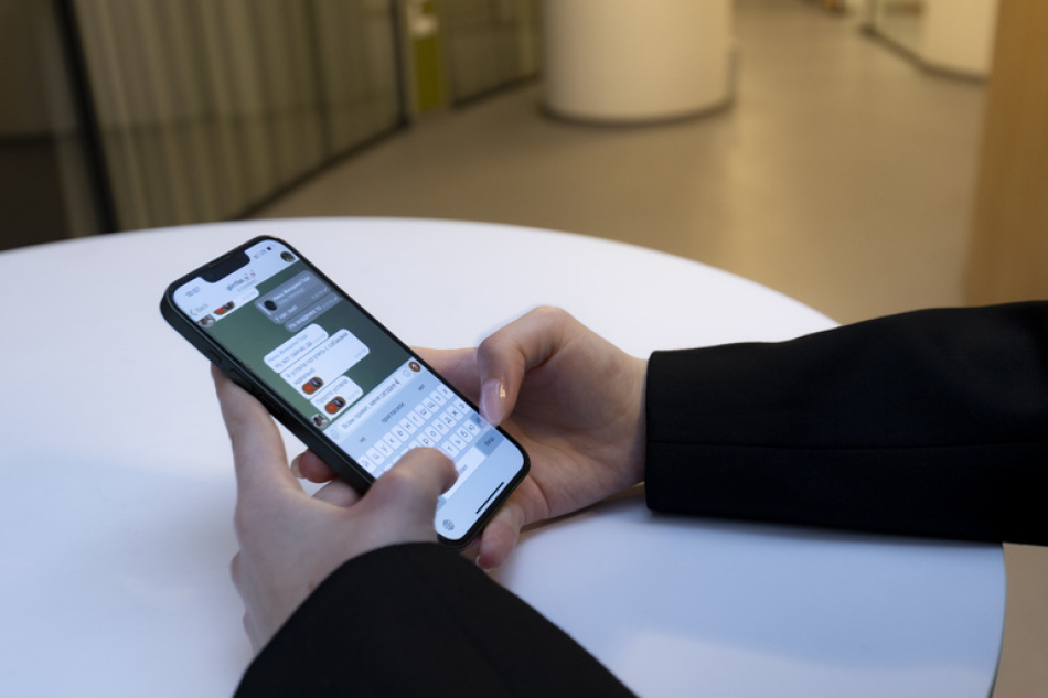 Полиция Санкт-Петербурга и Ленобласти обратилась к родителям с предупреждением о росте кибермошенничества среди несовершеннолетних